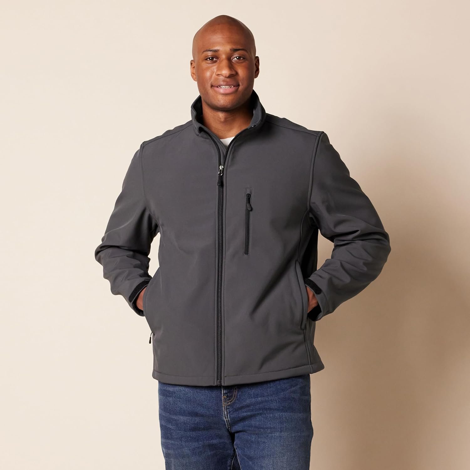 Amazon Essentials Men's Water-Resistant Softshell Jacket - Image 6