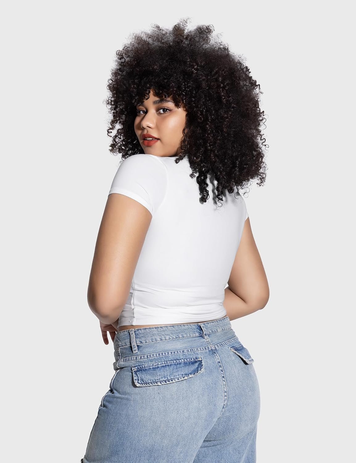 PUMIEY Women's Crew Neck Short Sleeve Tops Double Lined Slim... - Image 4